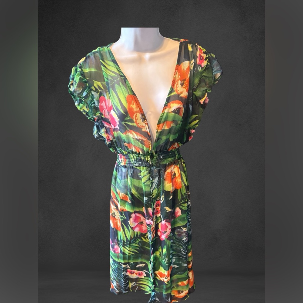 New , Kendal and Kylie Floral Sheer V-Neck coverup .